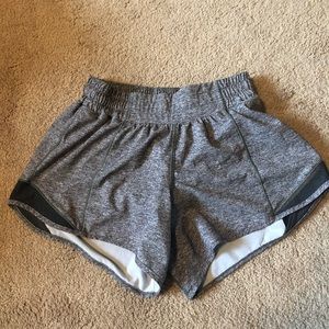 Lululemon Hotty Hot High-Rise Short 4”
